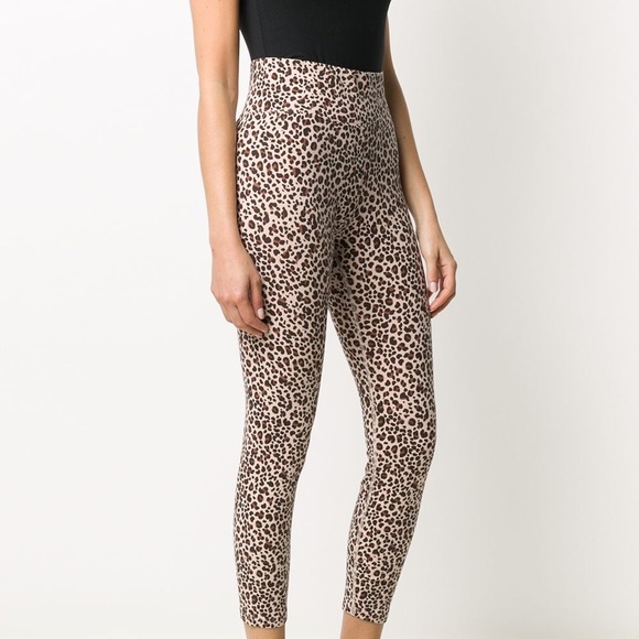 Dry Fit Nike Womens animal print high rise leggings sz large - Picture 7 of 7